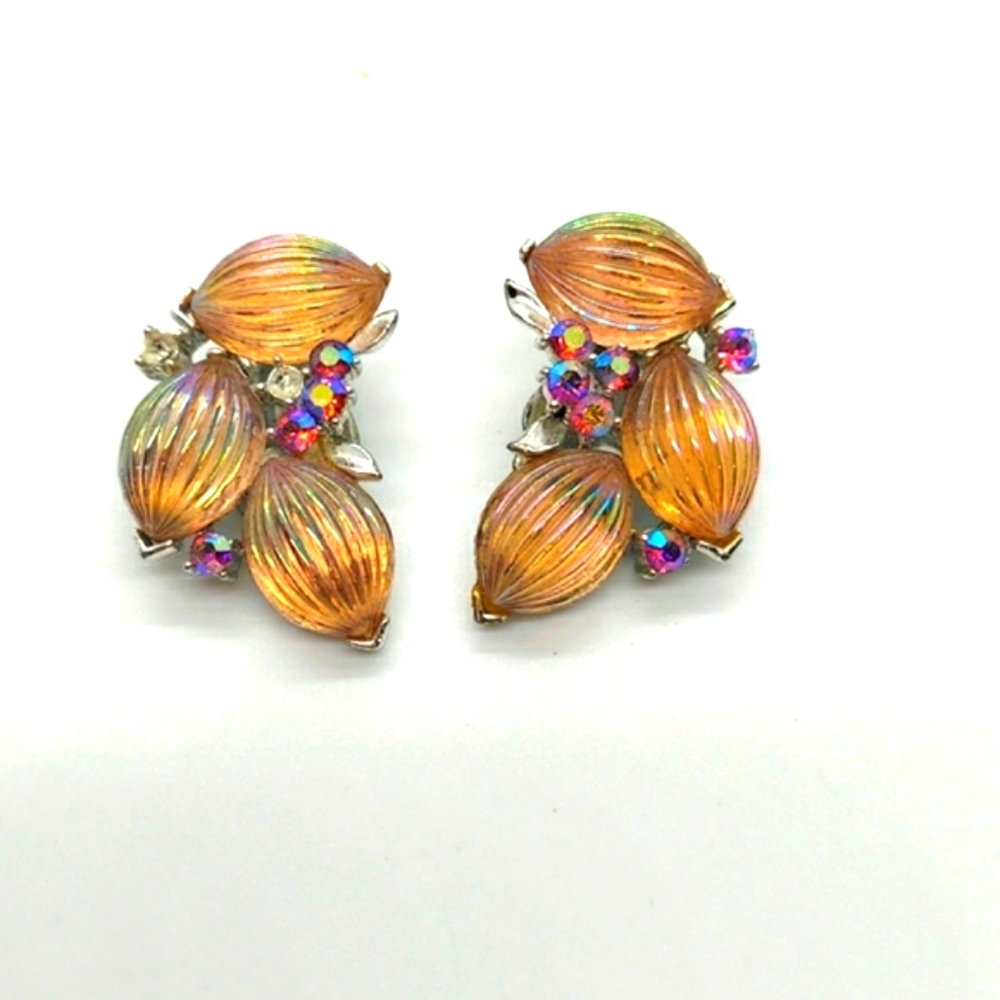 Vintage Lisner clip on Rhinestone earrings